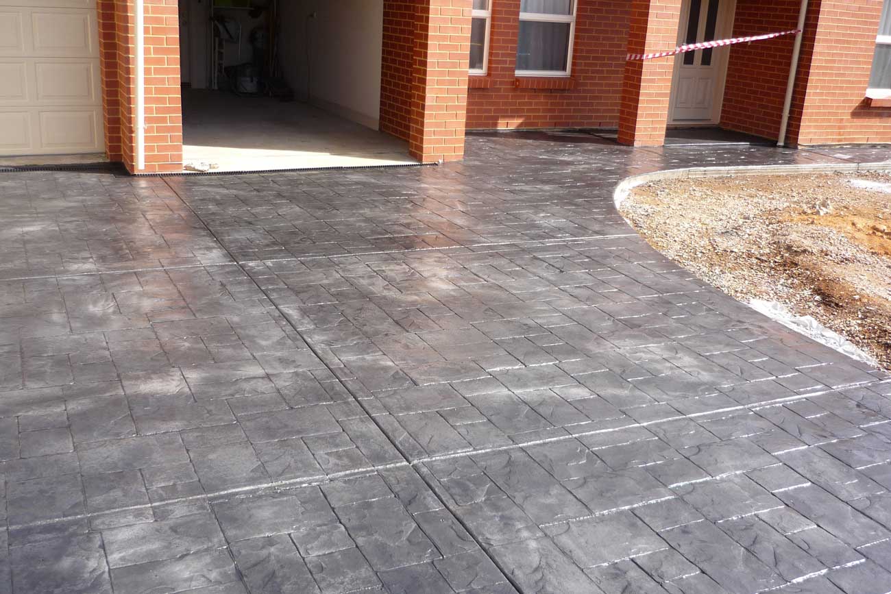 The benefits of stamped concrete and decorative paving